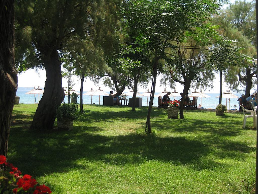 Eleni Rooms Develiki Ierissos Exterior foto
